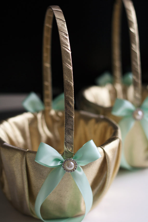 Mint Wedding Basket \ Mint Flower Girl Basket \ Mint Gold Wedding Basket \ Gold Flower Girl Set \ Gatsby Style \ Mint Petals basket