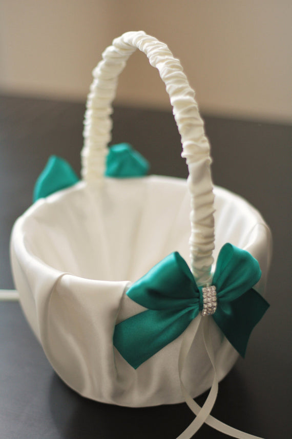 Green Flower Girl Basket \ Emerald Wedding Basket \ Green wedding basket pillow set \ Emerald flower girl, green petals basket, green bearer
