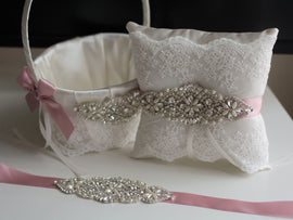 Mauve wedding basket / Mauve ring bearer pillow / dusty rose bearer / Mauve Flower girl basket / Misty rose pillow \ mauve sash belt