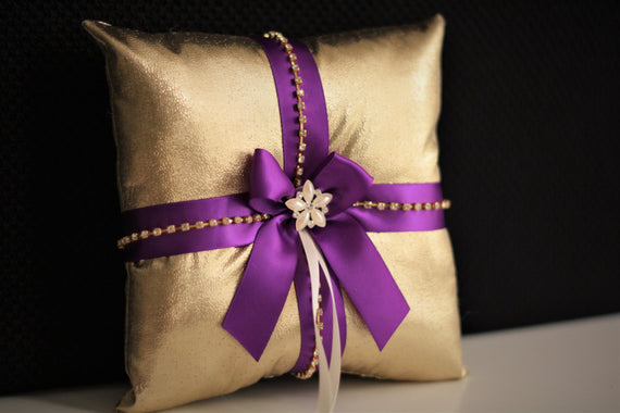 Purple Gold Bearer \ Purple Gold Wedding Pillow \ Gold Ring Bearer Pillow \ Gold Purple Ring Holder \ Wedding Ring Pillow \ Gold Bearer