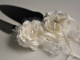 Ivory Cake Server Set / Wedding Serving Set / Cake Cutting Set / Ivory cake knife and Server \ Ivory Wedding knife set
