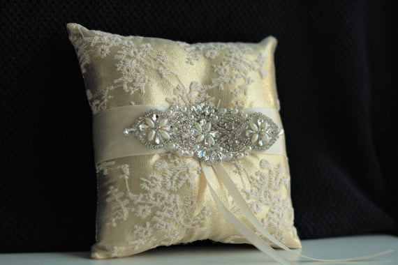 Gold Ring Pillow / Gold Bearer Pillow / Gold Wedding Pillow / Lace Gold Bearer Basket Set / Gold Flower Girl Basket Pillow Set Jewel Bearer