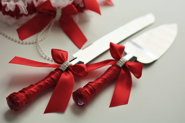 Red Cake Serving Set, Red Wedding Cake Cutting Set, Red Cake Server set, Bridal Garters, Wedding cake knife and Server Red Wedding knife set