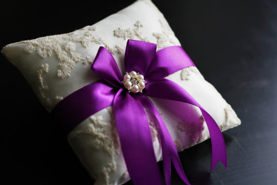 Lilac Ring Bearer Pillow \ Purple Ring Holder, Ivory Lace Bearer, Magenta Ring Pillow, Lilac Wedding basket \ Lilac Pillow basket set