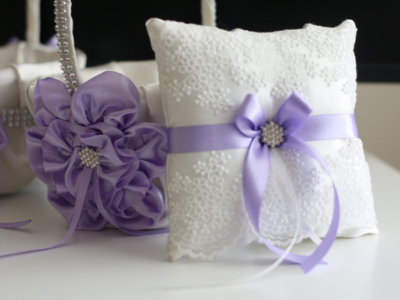 Lilac Ring Bearer Pillow \ Violet Flower Girl Basket \ Light Purple Bearer Pillow \ Lilac Wedding Basket \ Violet Wedding Pillow Basket Set
